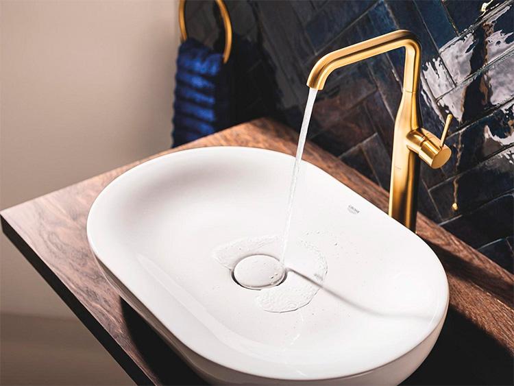 Grohe Essence håndvaskarmatur m/EcoJoy og svingtud - Børstet cool sunrise Grohe Essence håndvaskarmatur m/EcoJoy og svingtud - Børstet cool sunrise