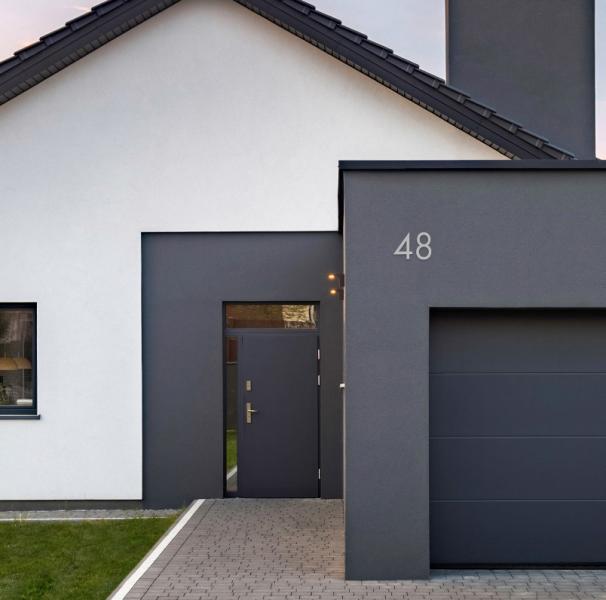 Beslagsboden Nordic husnummer 4 - Mat Grå