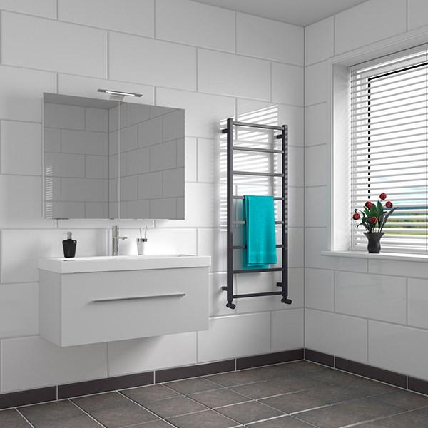 Strømberg Hagen el-håndklædetørrer - 50x78 cm - Matsort Strømberg Hagen el-håndklædetørrer - 50x78 cm - Matsort