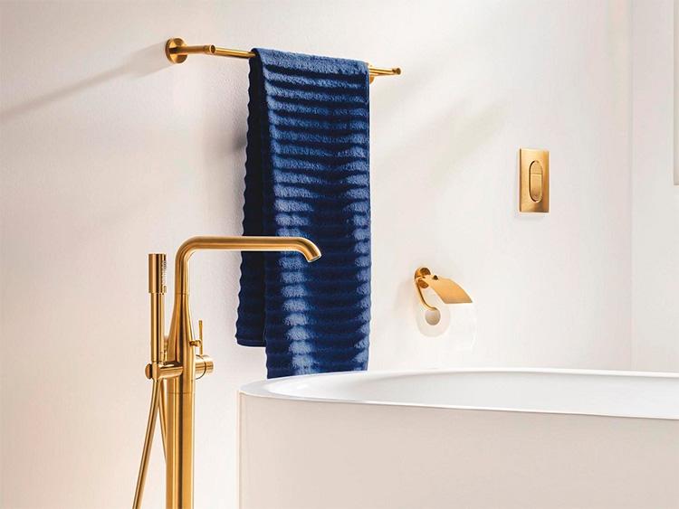 Grohe Essence komplet fritstående badekararmatur - Poleret Cool Sunrise Grohe Essence komplet fritstående badekararmatur - Poleret Cool Sunrise