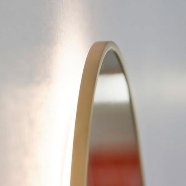 Cassøe Toscana spejl m/messing ramme, backlight og varme Ø90 Cassøe Toscana spejl m/messing ramme, backlight og varme Ø90