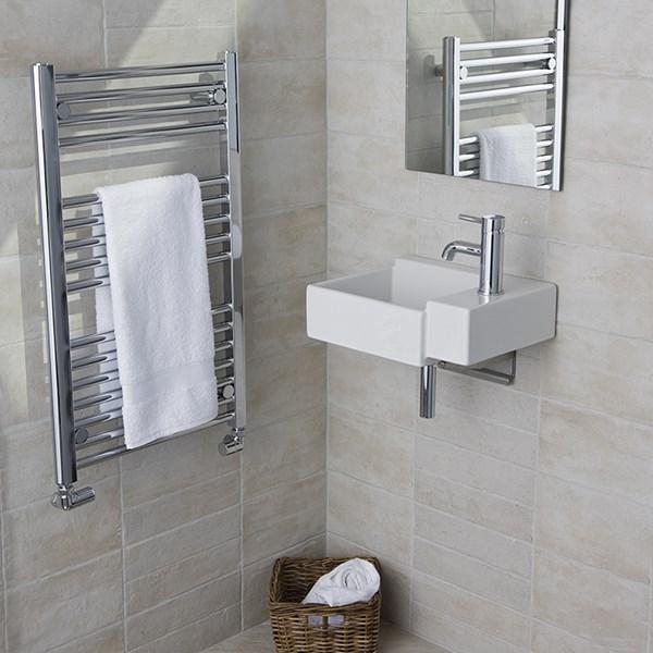 Strømberg Asola håndklædetørrer - 48x121 cm - Krom Strømberg Asola håndklædetørrer - 48x121 cm - Krom