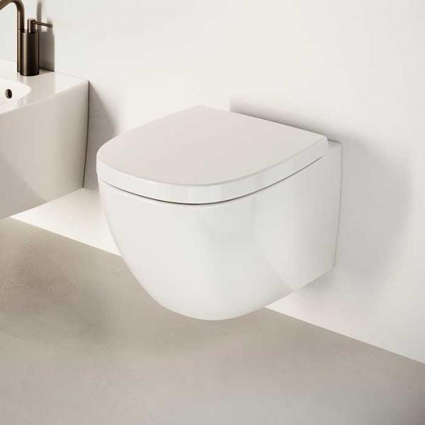 Catalano Alvea toiletpakke inkl. toiletsæde m/SoftClose, cisterne og mat sort betjening