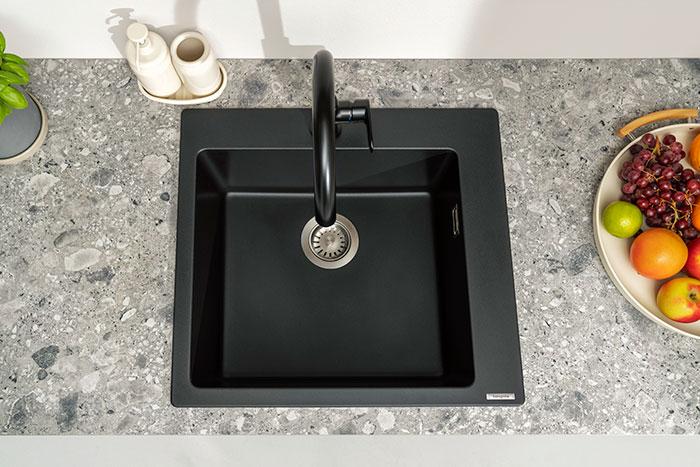 hansgrohe Vernis Blend M35 210 køkkenarmatur m/ svingtud - Mat sort